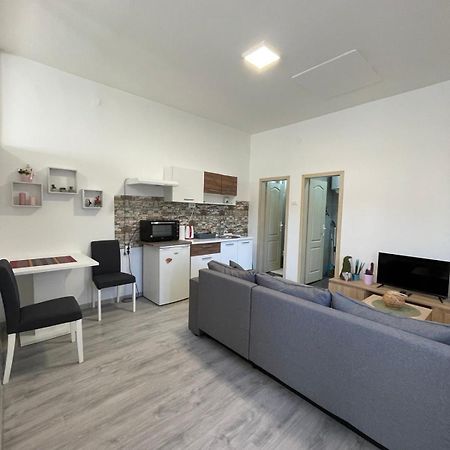 Apartman Arthur Kikinda Exterior foto